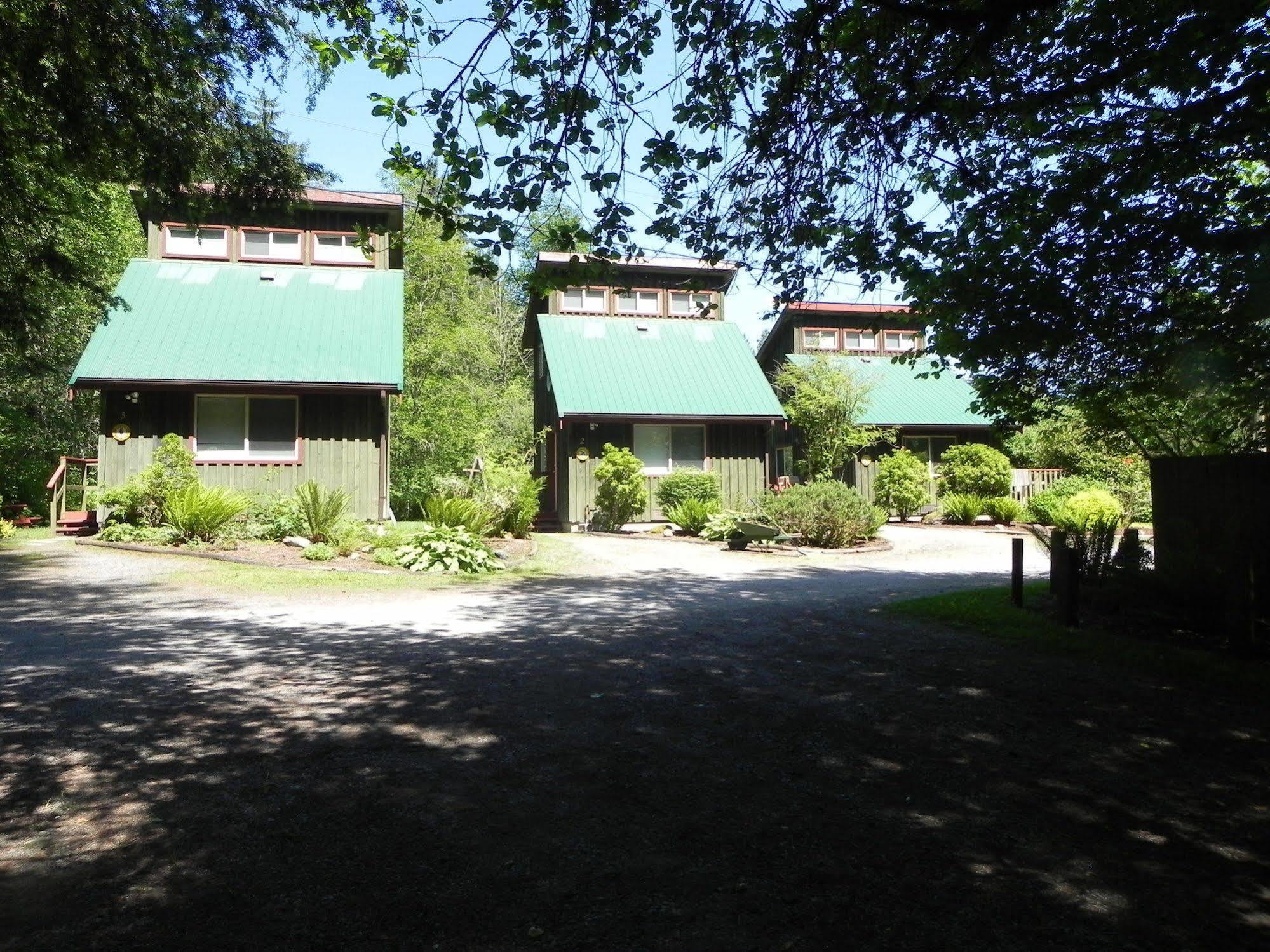 Forest Echoes Cabins Cultus Lake Exterior foto